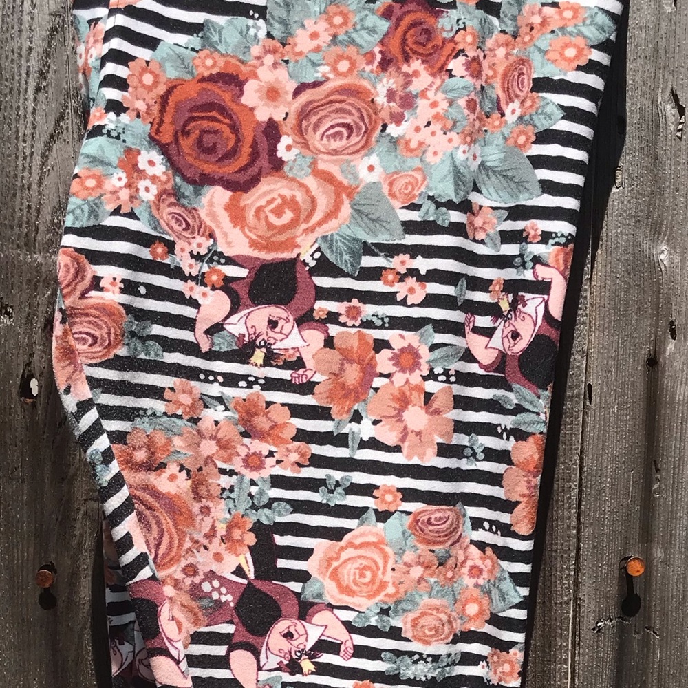 Lularoe TC Disney Leggings